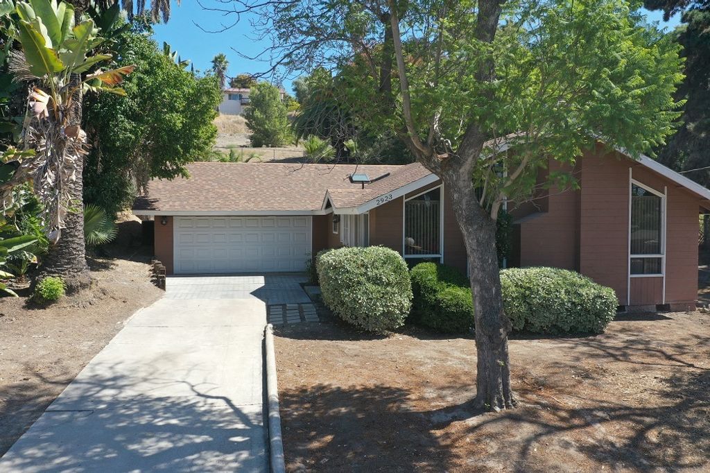listing image 130722308883304731595