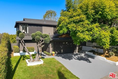 Photo of 531 Benson Way, Thousand Oaks, CA 91360 (MLS # 25615813)