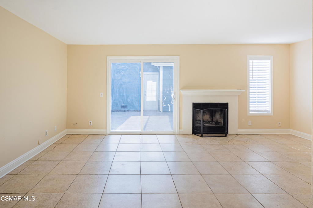 3942 Cochran Street 48