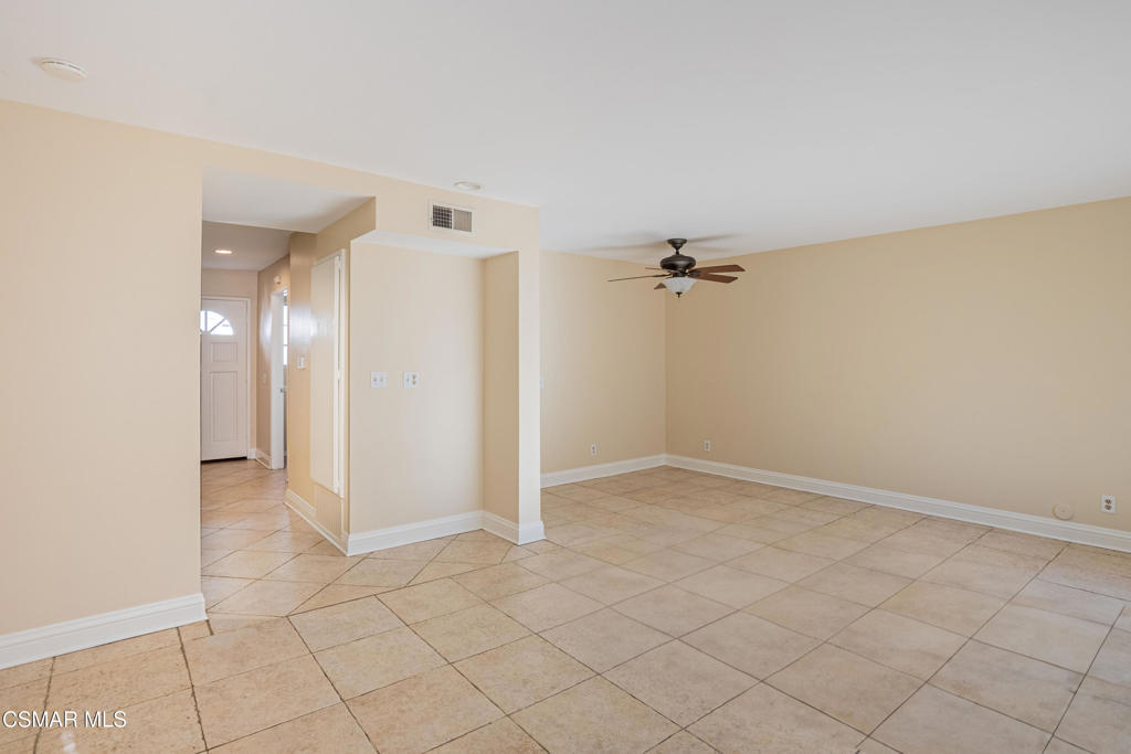 3942 Cochran Street 48