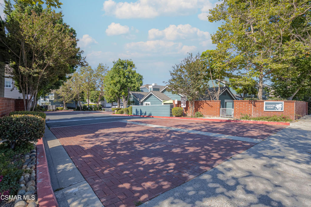 3942 Cochran Street 48