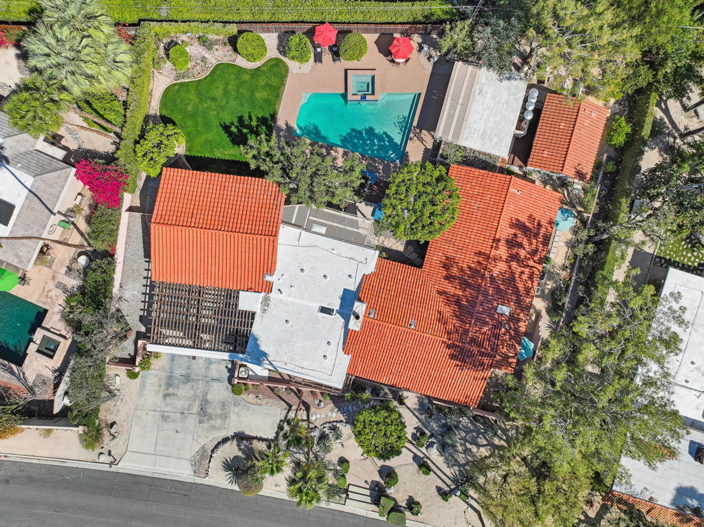 46490 Desert Lily Drive