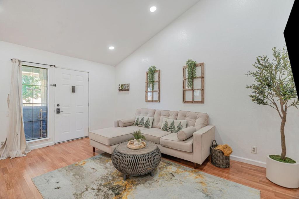3138 Kenland Drive