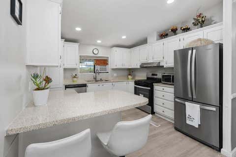Tiny photo for 530 Devonshire Avenue, Hemet, CA 92543 (MLS # NDP2607281)