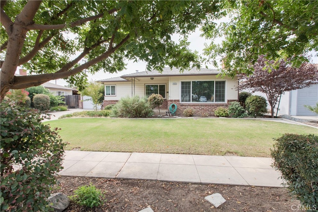 3522 E Redlands