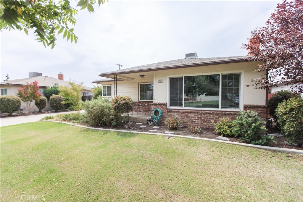 3522 E Redlands