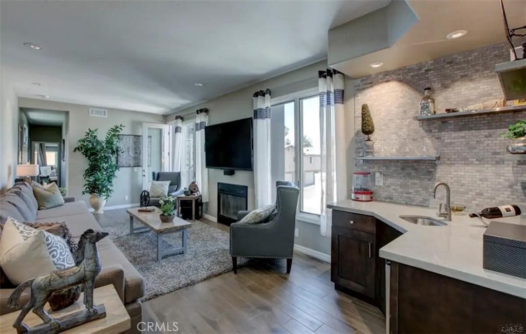 Huntington Continental (HCON) - Residential Lease