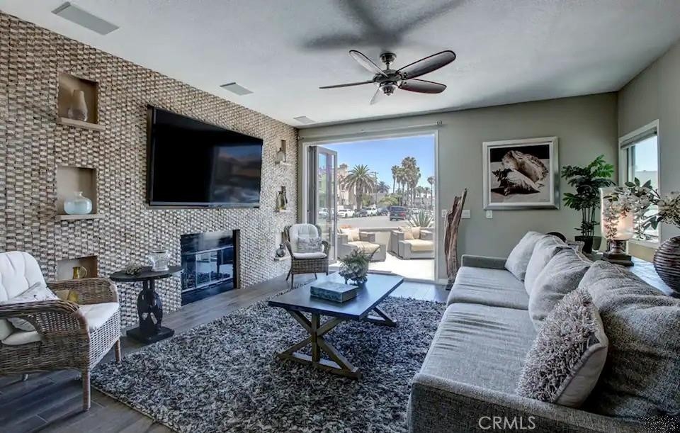 Huntington Continental (HCON) - Residential Lease