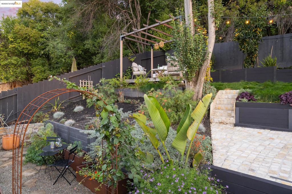 CROCKER HGHLANDS - Residential
