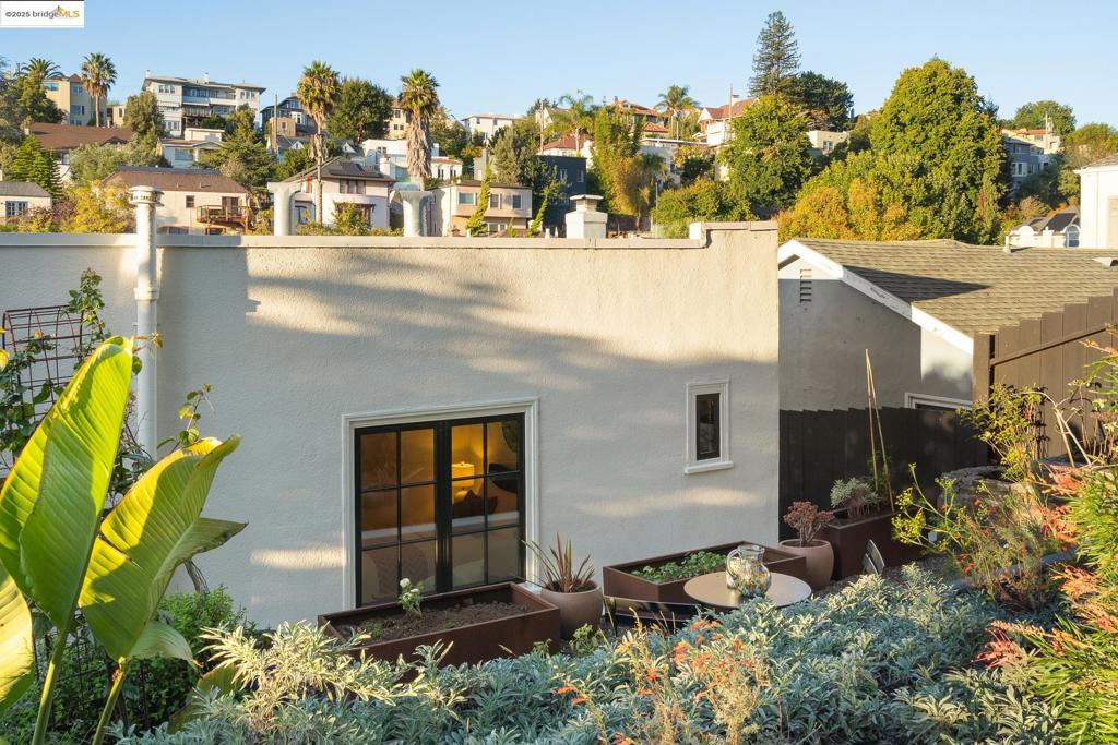 CROCKER HGHLANDS - Residential