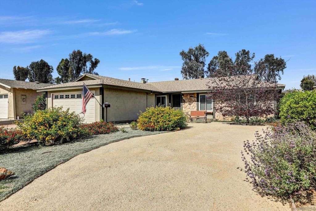Photo of 9532 Medina Dr, Santee, CA 92071 (MLS # 260009180SD)