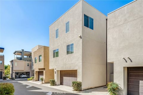 Photo of 582 Cultivate, Irvine, CA 92618 (MLS # OC25226850) Photo of 582 Cultivate, Irvine, CA 92618 (MLS # OC25226850)