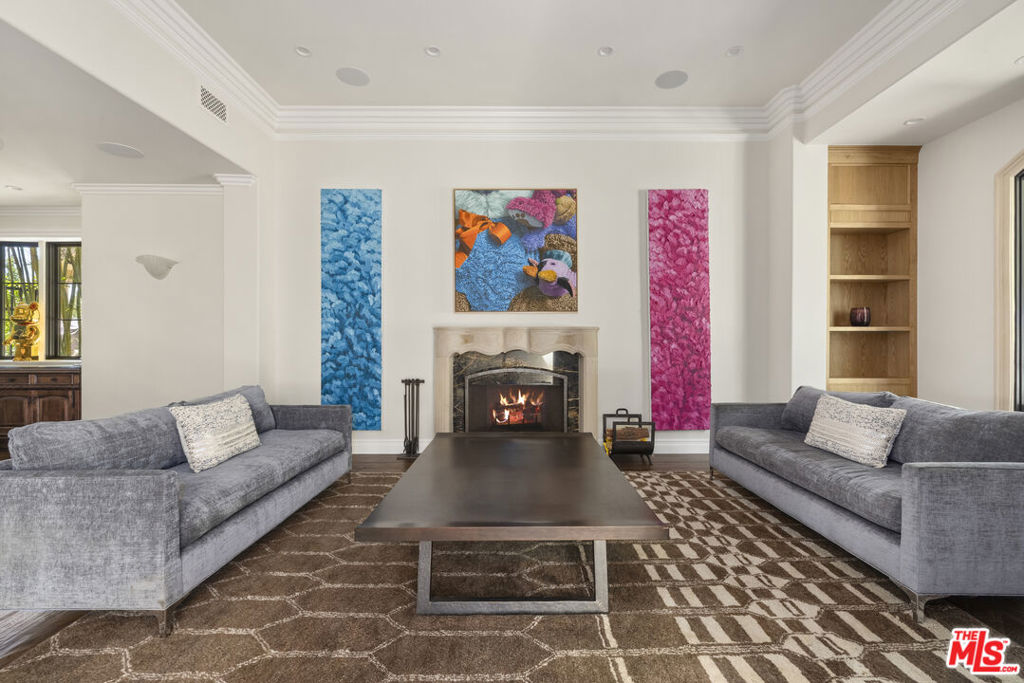 Properties 1 2325 Duxbury Circle