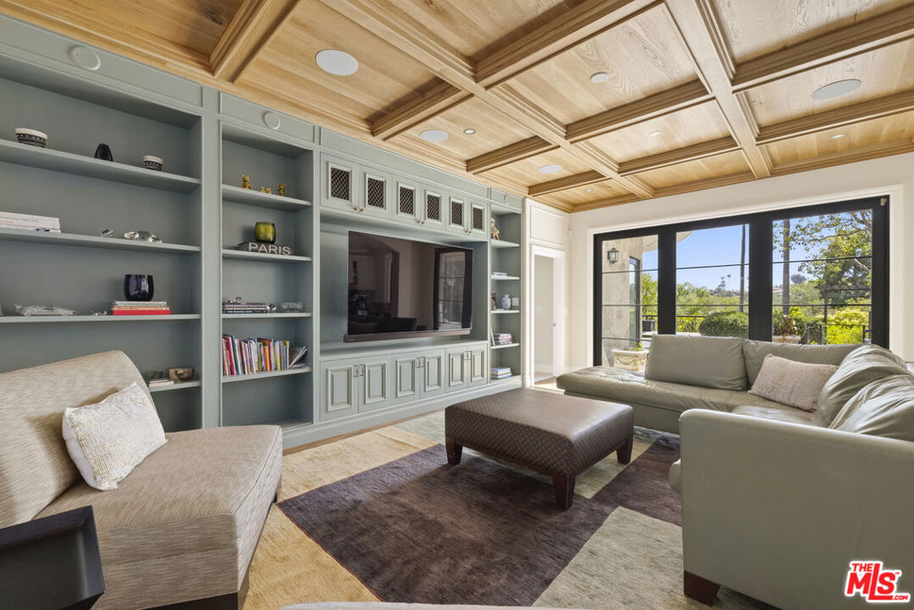Properties 4 2325 Duxbury Circle