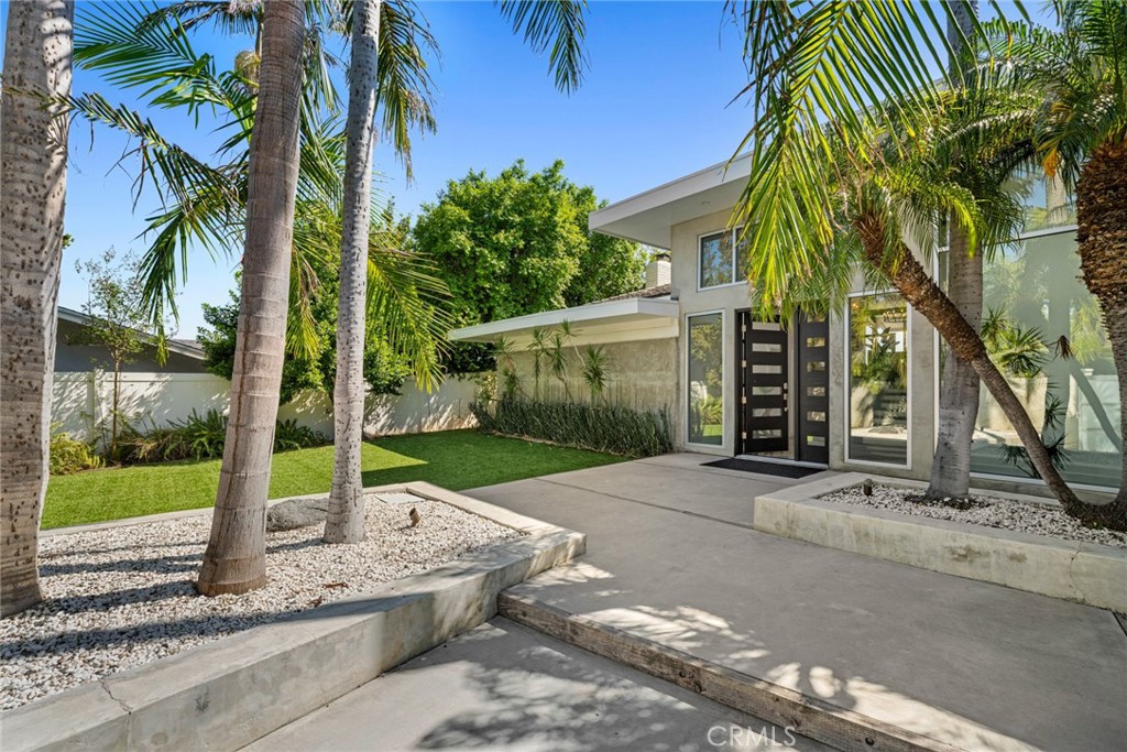 10255 Overhill Drive