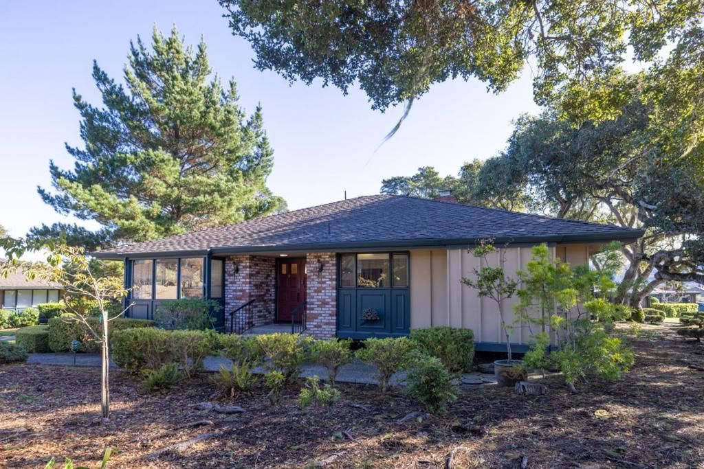Photo of 223 Del Mesa Carmel, Carmel Valley, CA 93923 (MLS # ML82028268)