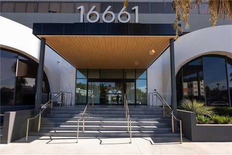 Photo of 16661 Ventura BLVD, Encino, CA 91436 (MLS # SR26184857)