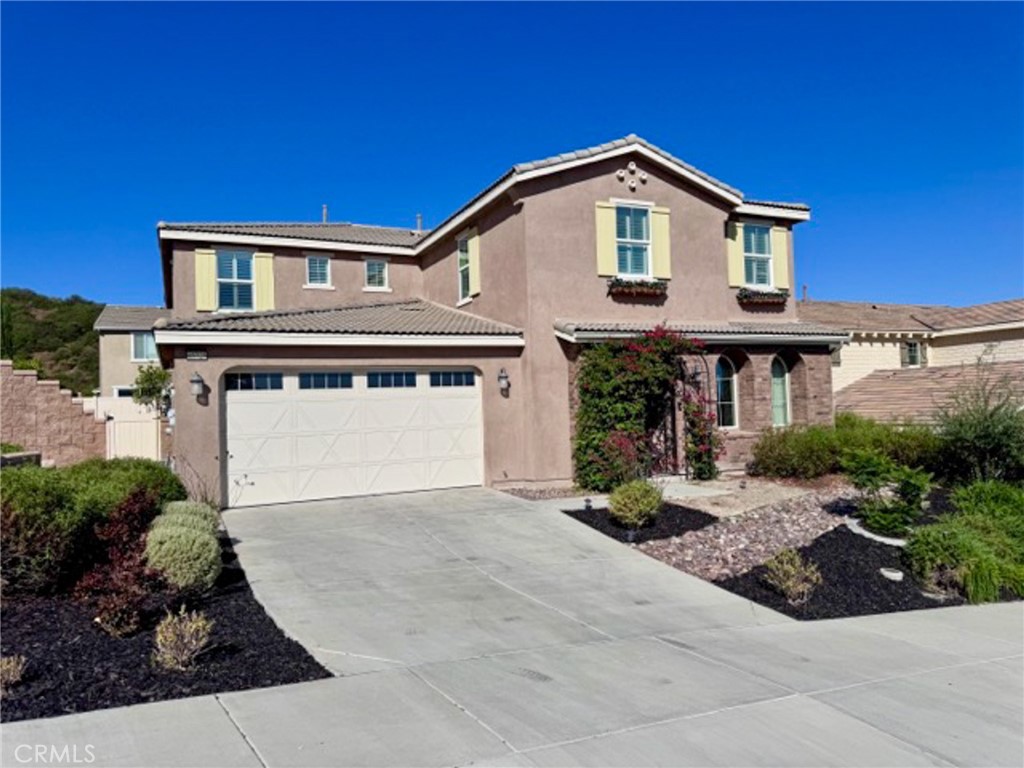 45725 Middle Gate Court