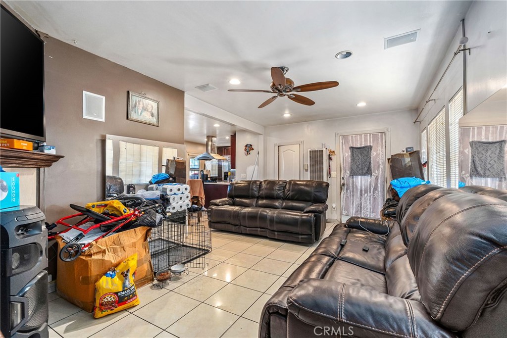 439 W 76th Street