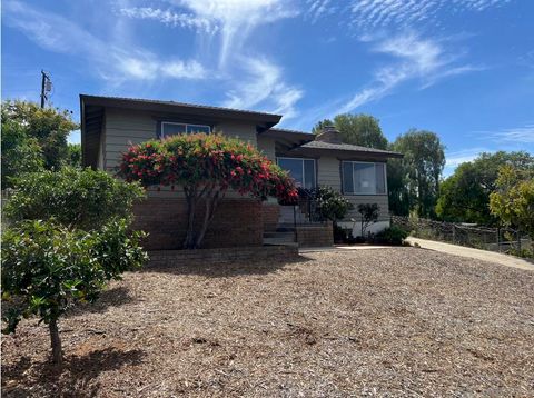Photo of 3958 Kenwood Dr Dr, Spring Valley, CA 91977 (MLS # 260007824SD)