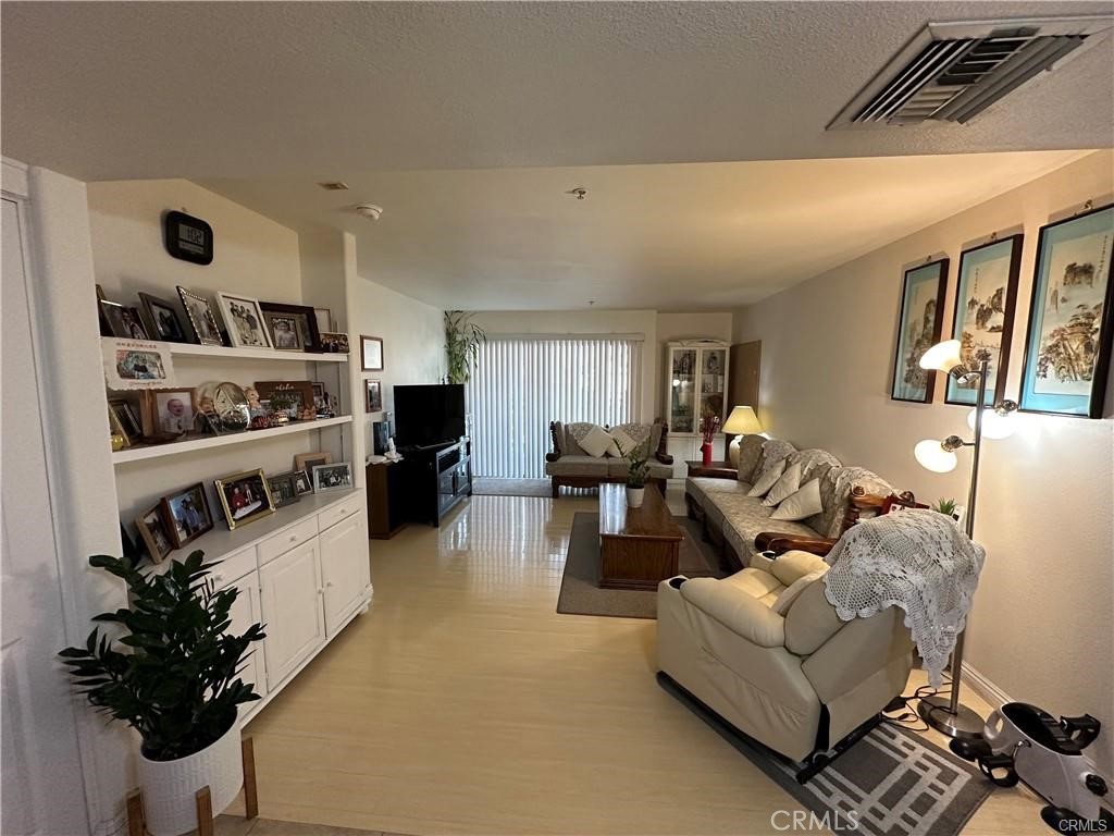 321 N Orange Avenue 209