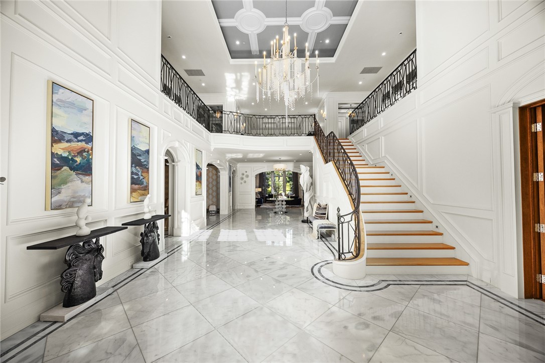 1120 Rodeo Road