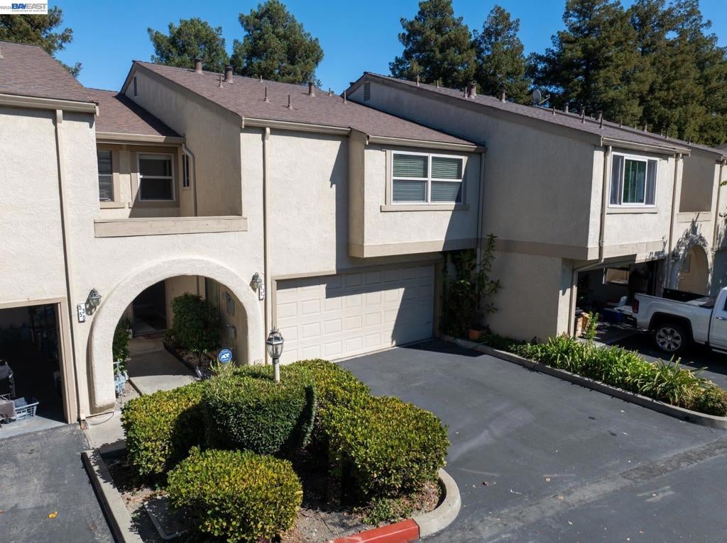 5352 Port Sailwood Dr