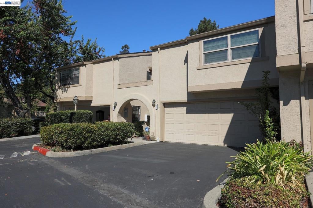 5352 Port Sailwood Dr