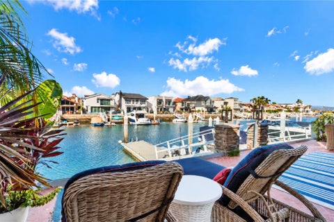 Photo of 27 Sandpiper Strand, Coronado, CA 92118 (MLS # 260025944SD)