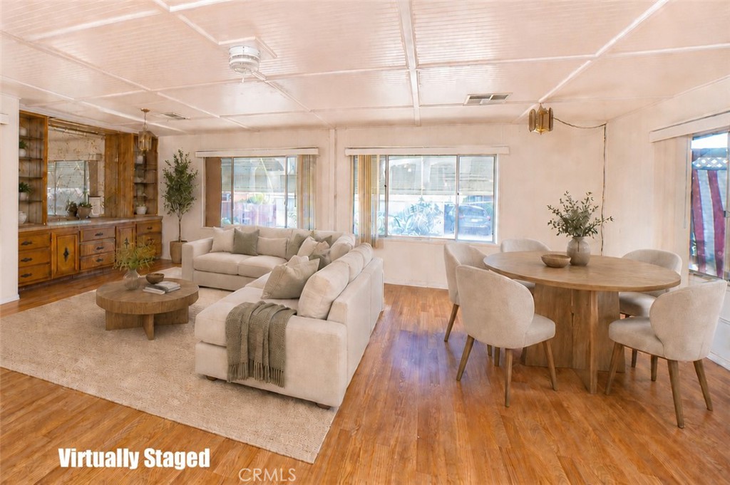 3883 Buchanan 67