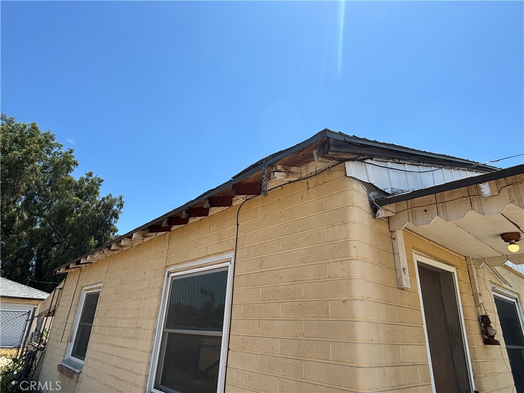 4125 Center Avenue