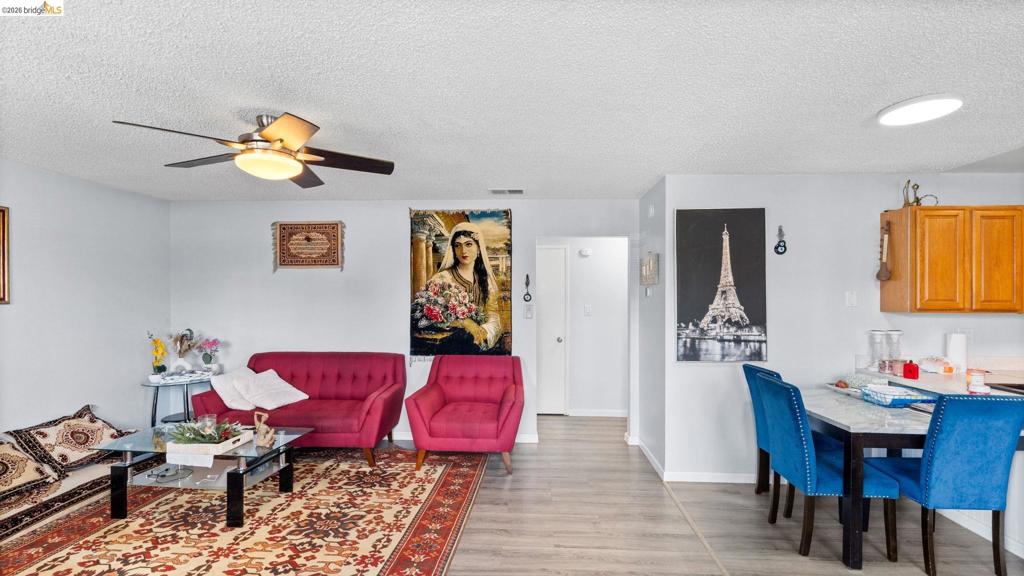 2110 Peppertree 1