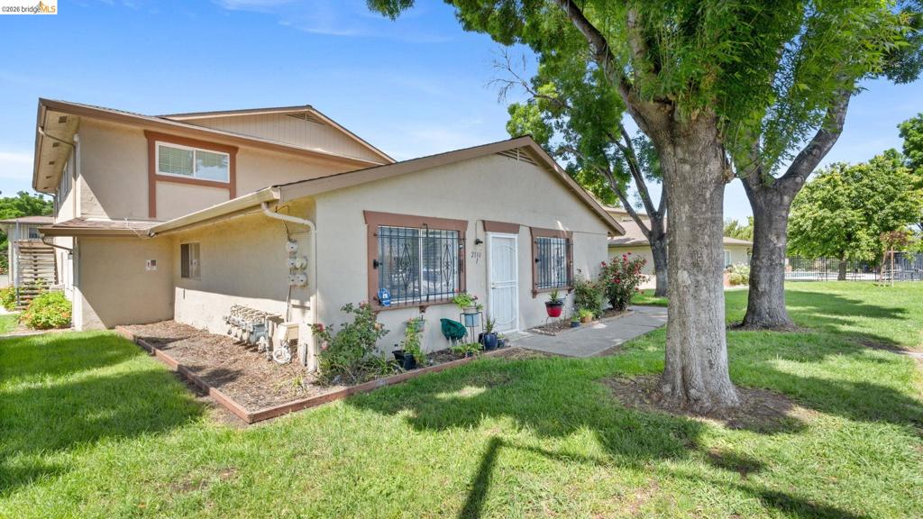 2110 Peppertree 1