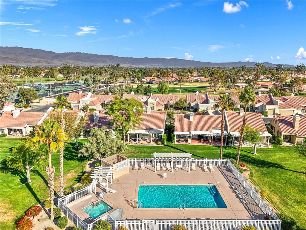 Palm Desert Resort CC (32418) - Residential