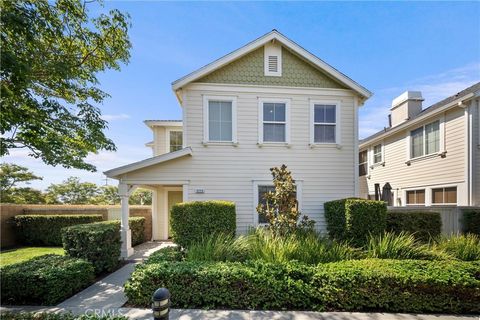 3229 Larkspur Street Tustin CA 92782