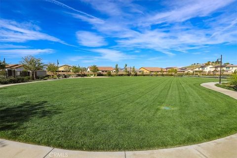 Tiny photo for 12806 Mendocino Ridge Dr, Riverside, CA 92503 (MLS # IG26043350)