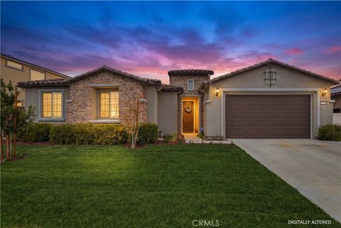 Photo of 12806 Mendocino Ridge Dr, Riverside, CA 92503 (MLS # IG26043350)