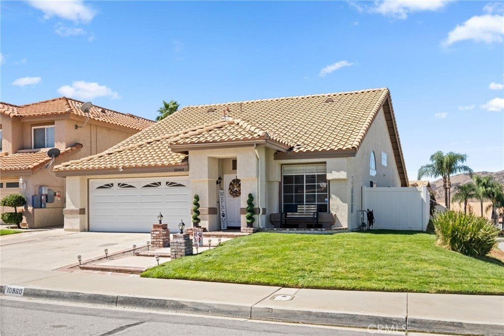 10960 Larkspur