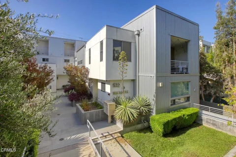 532 W Elk Avenue Unit 5, Glendale, CA 91204 - MLS#: P1-28338