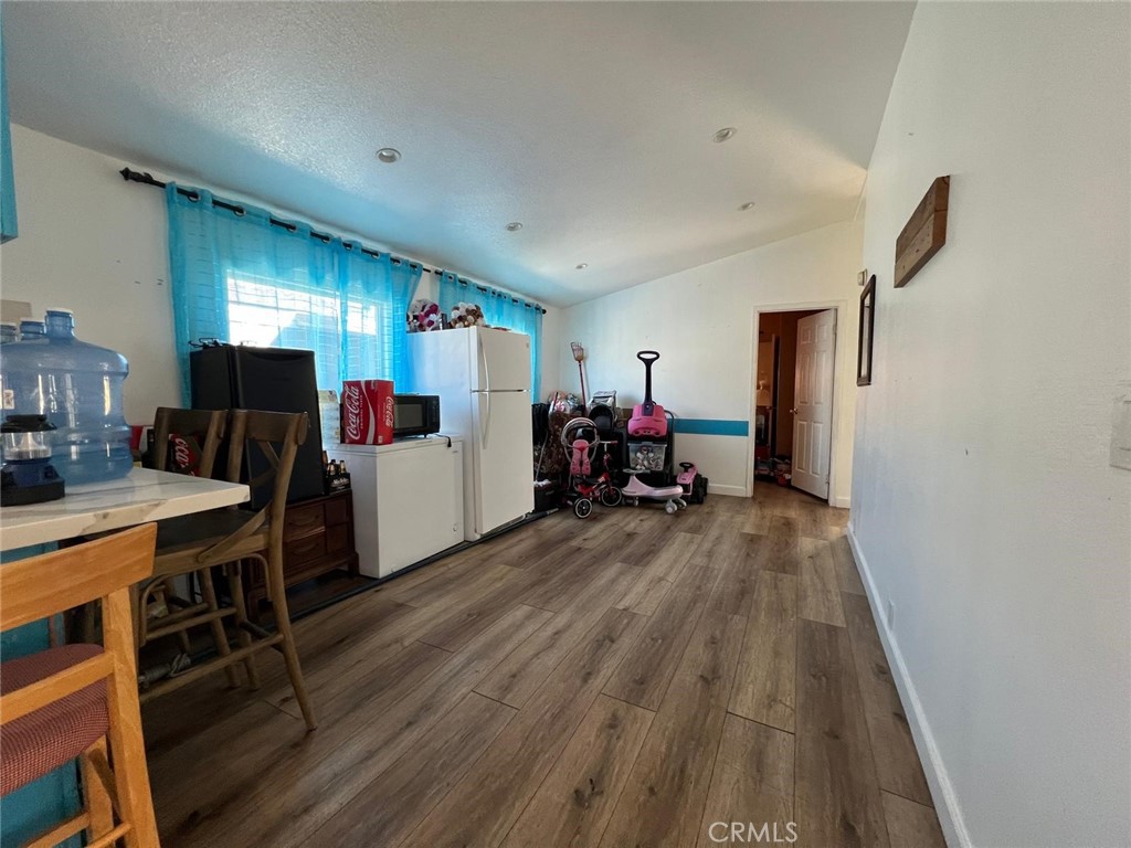 2191 Harbor Boulevard 27