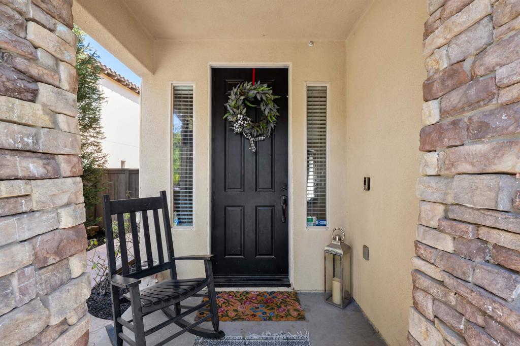 1625 Falling Star Dr