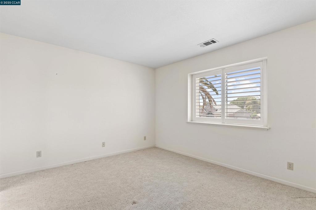 DISCOVERY BAY COUNTRY CLUB - Residential