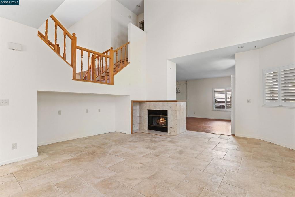 DISCOVERY BAY COUNTRY CLUB - Residential