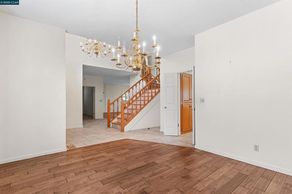 DISCOVERY BAY COUNTRY CLUB - Residential