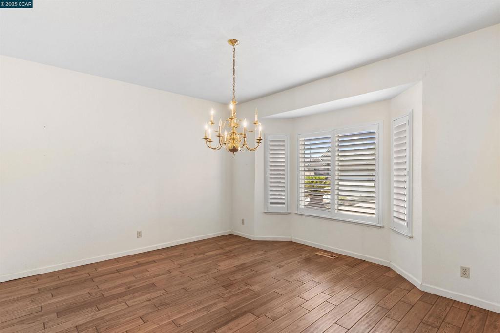 DISCOVERY BAY COUNTRY CLUB - Residential