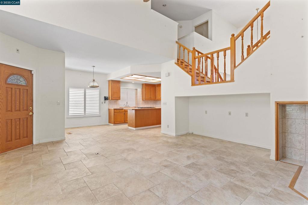 DISCOVERY BAY COUNTRY CLUB - Residential