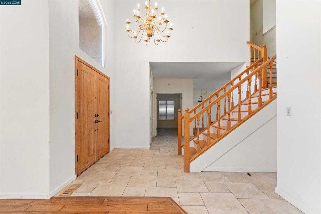 DISCOVERY BAY COUNTRY CLUB - Residential