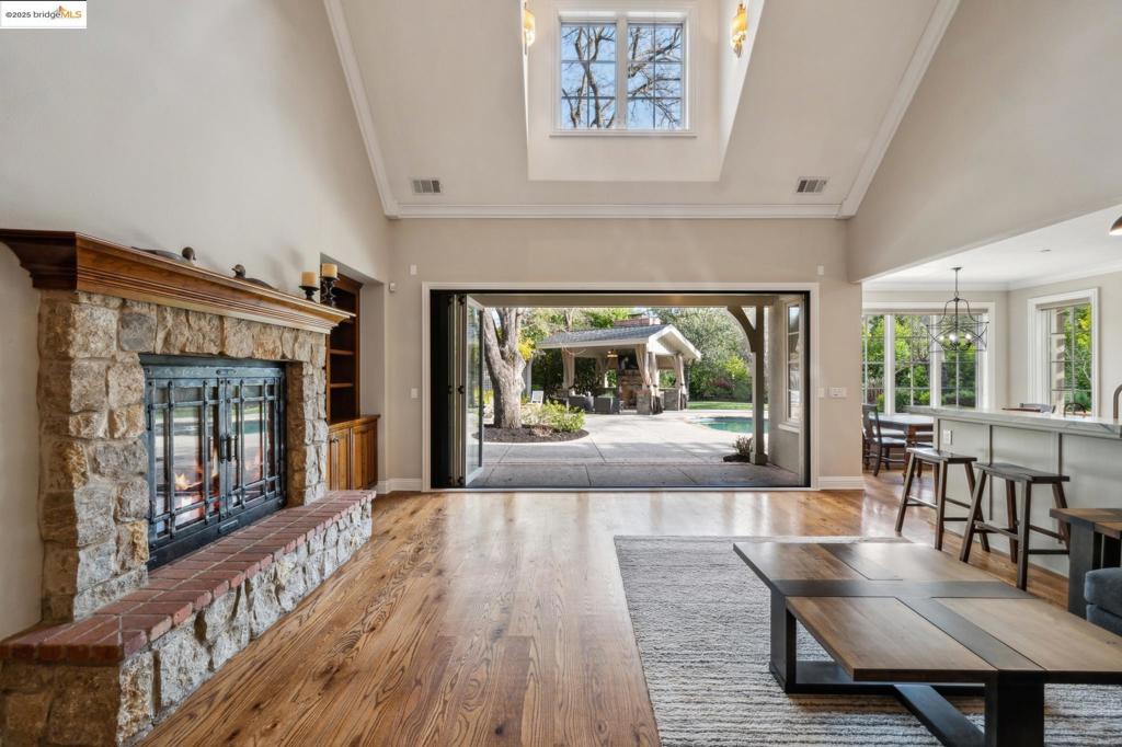 21 Samantha Dr