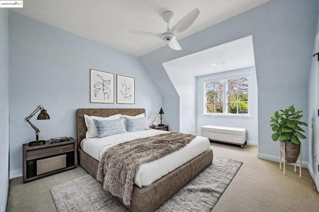 HIDDEN OAKS - Residential