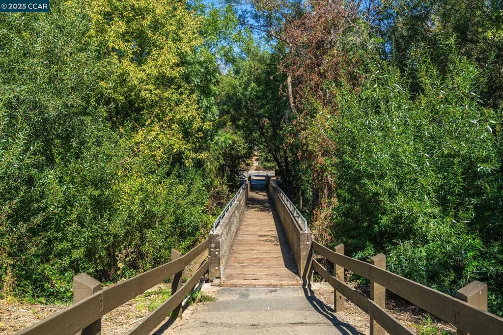 CASTRO VALLEY - Residential